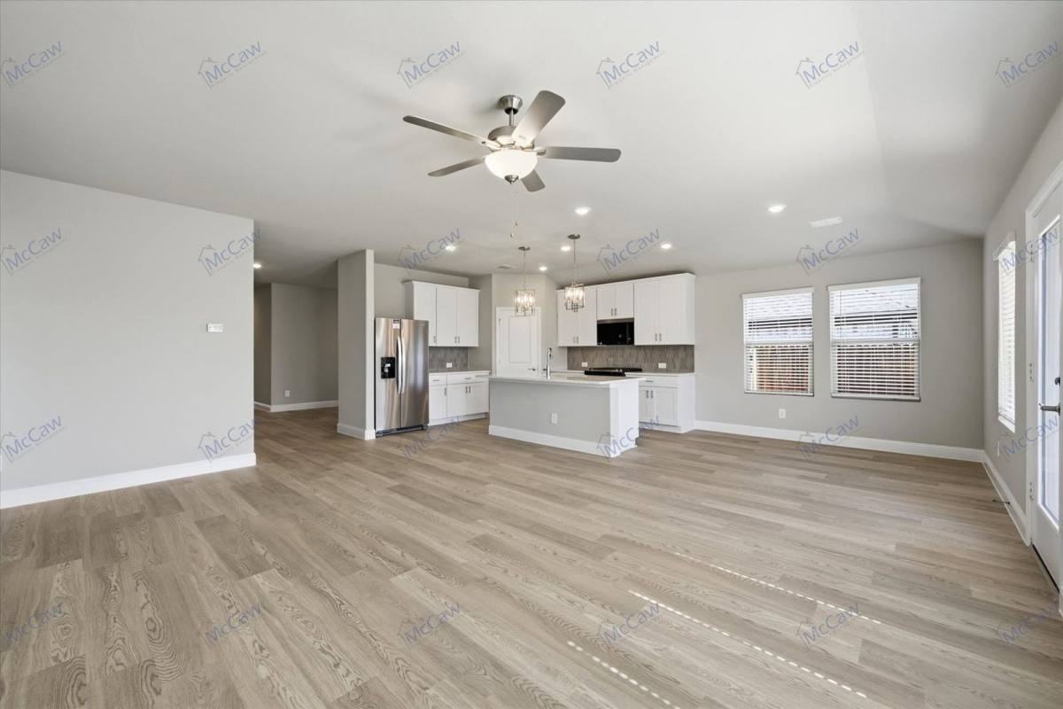 811 London Town Dr - Photo 4 of 10