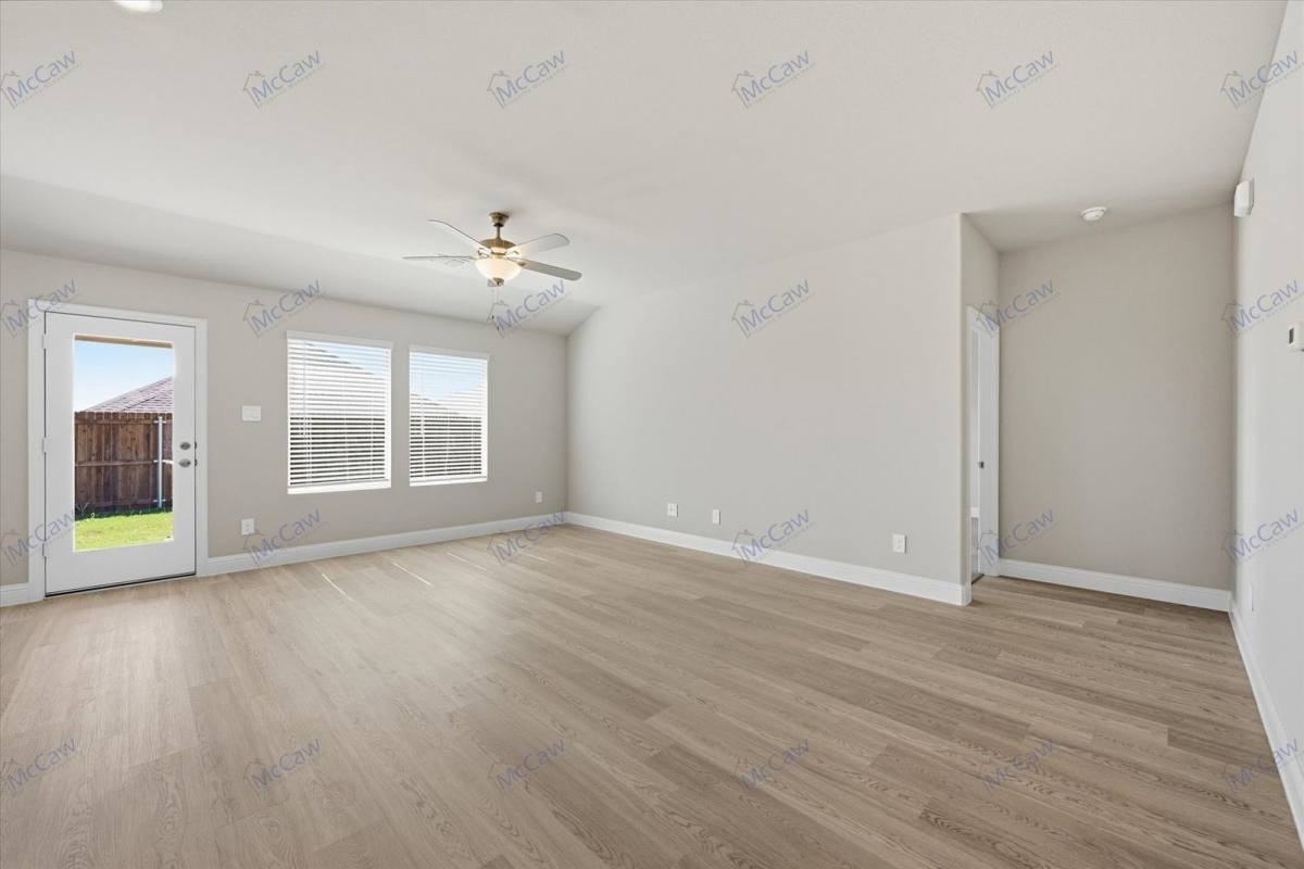 811 London Town Dr - Photo 6 of 10