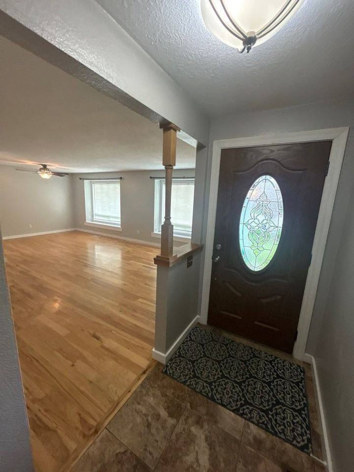 3677 Carmelle Ct Ne - Photo 3 of 10