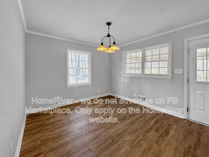 411 Leola Dr - Photo 3 of 22