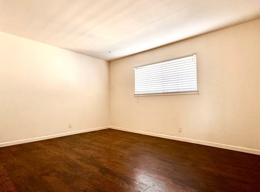 2862 Malabar Ave #75J - Photo 7 of 8