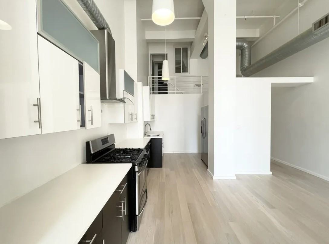 726 Market St #315B - Photo 6 of 21