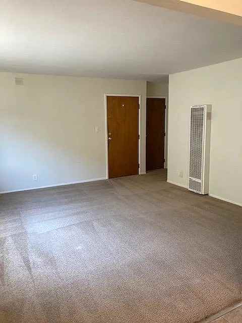 5627 Miles Ave - Photo 3 of 7