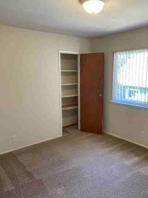 5627 Miles Ave - Photo 5 of 7