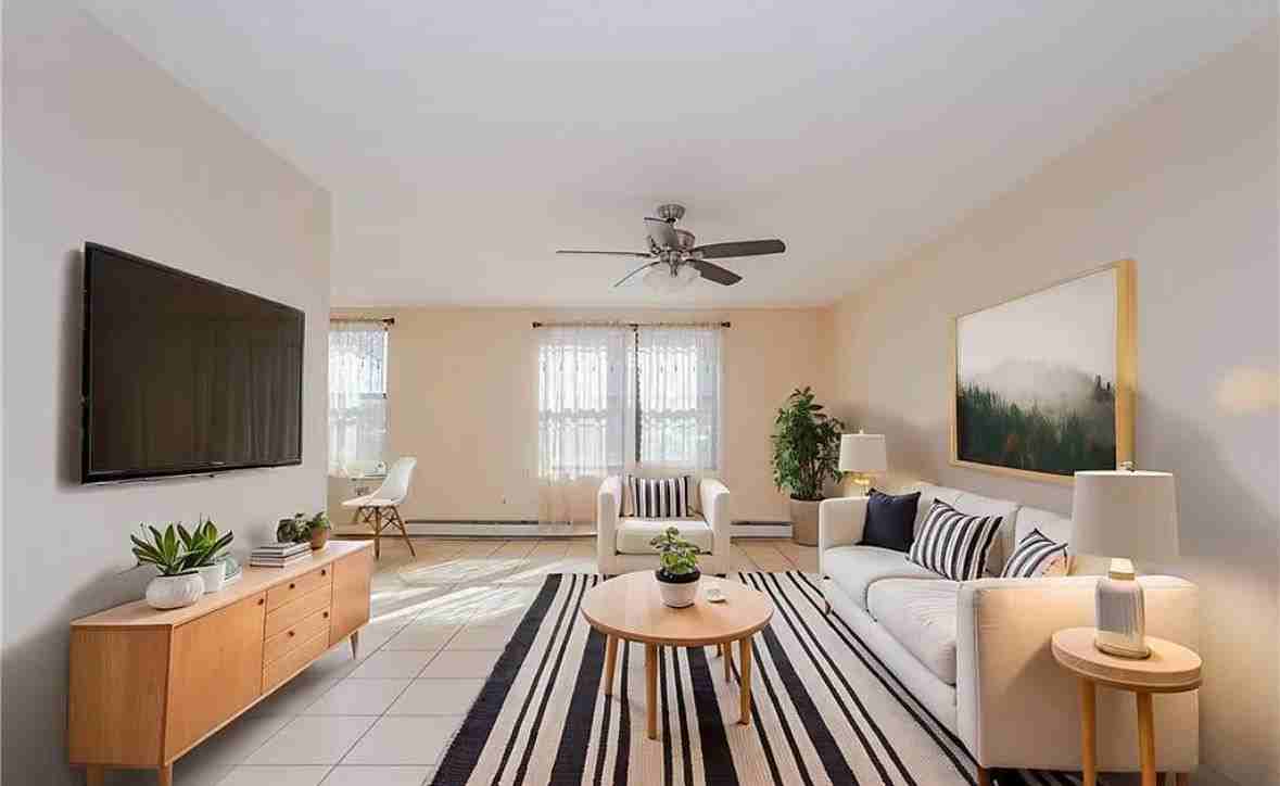 989 E 108th St #BB - Photo 3 of 11