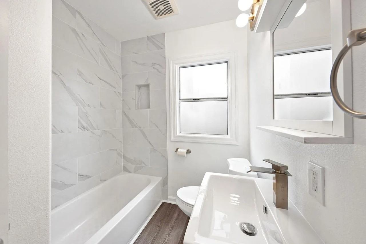 111 S Claremont St - Photo 3 of 9