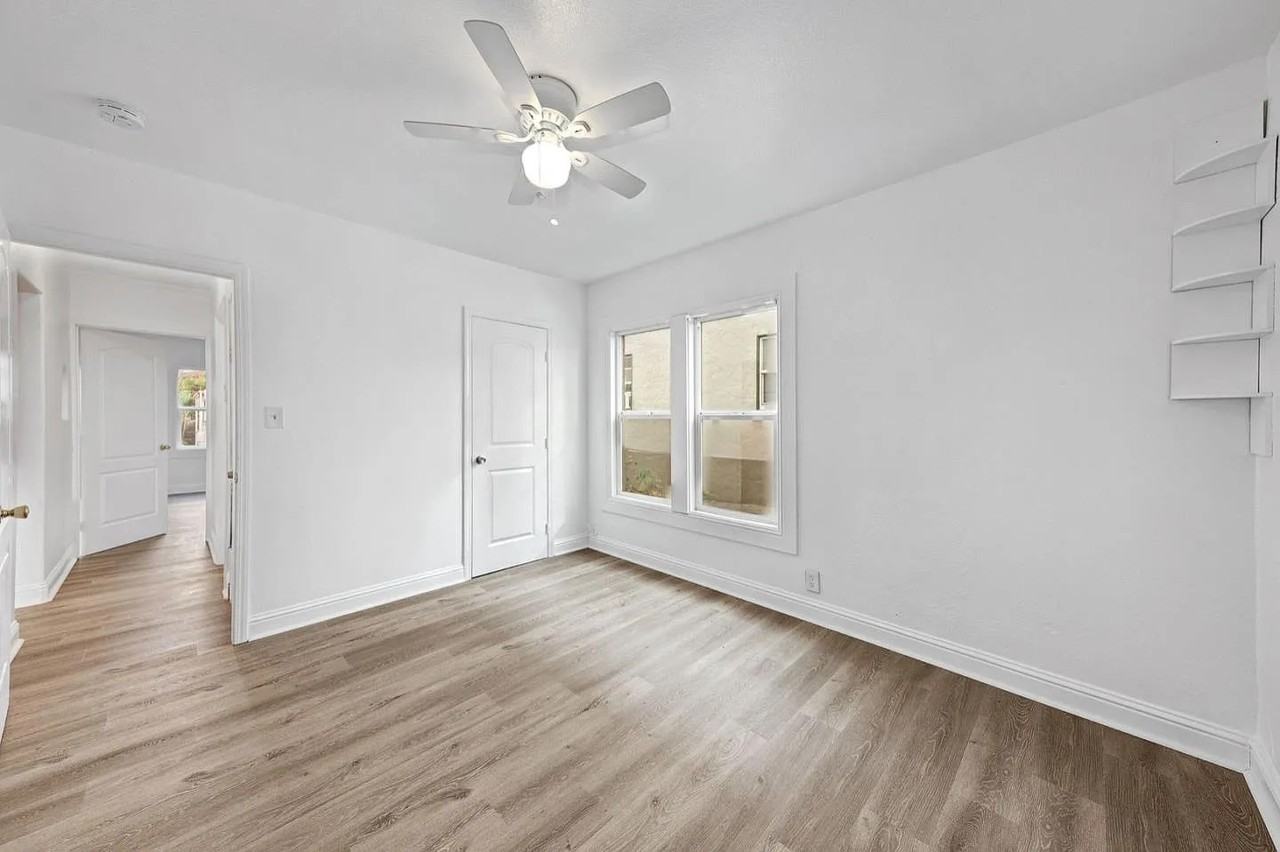 111 S Claremont St - Photo 7 of 9