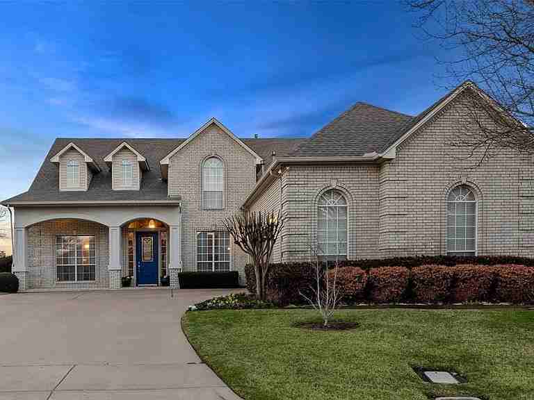 6456 Fianna Hills Dr #NA - Photo 3 of 36