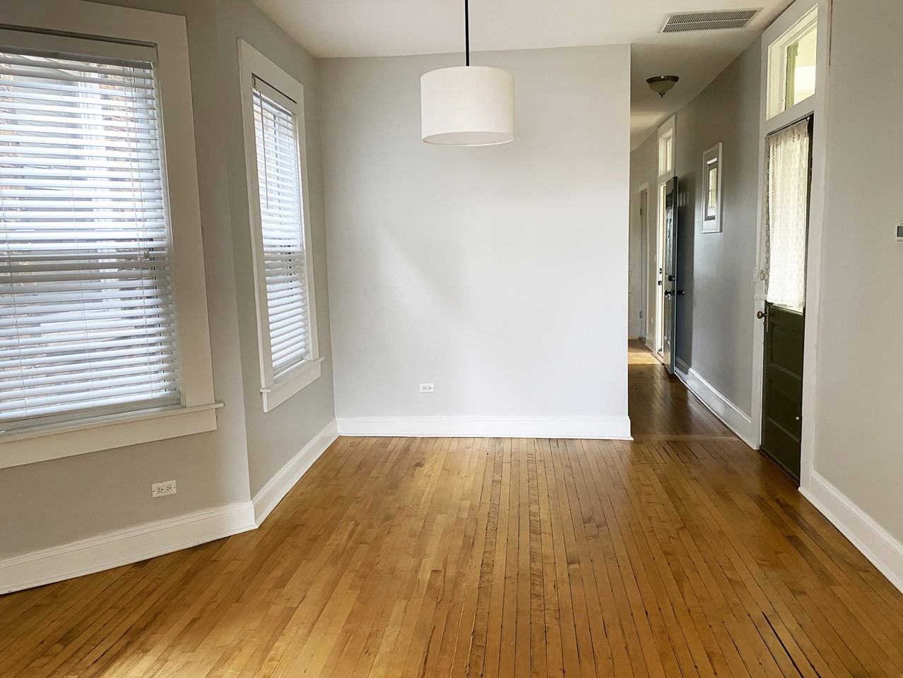 1757 W 17th St #3 - Photo 3 of 12