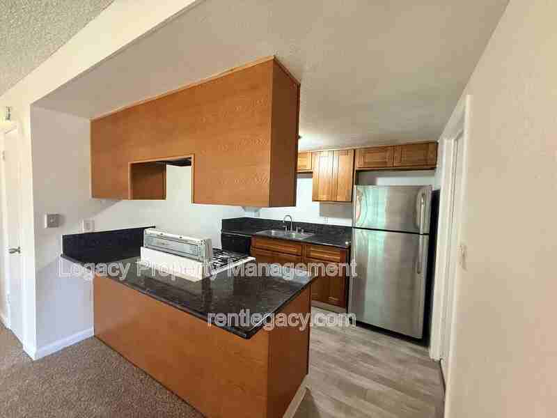 4834 50th Ave - Photo 4 of 17