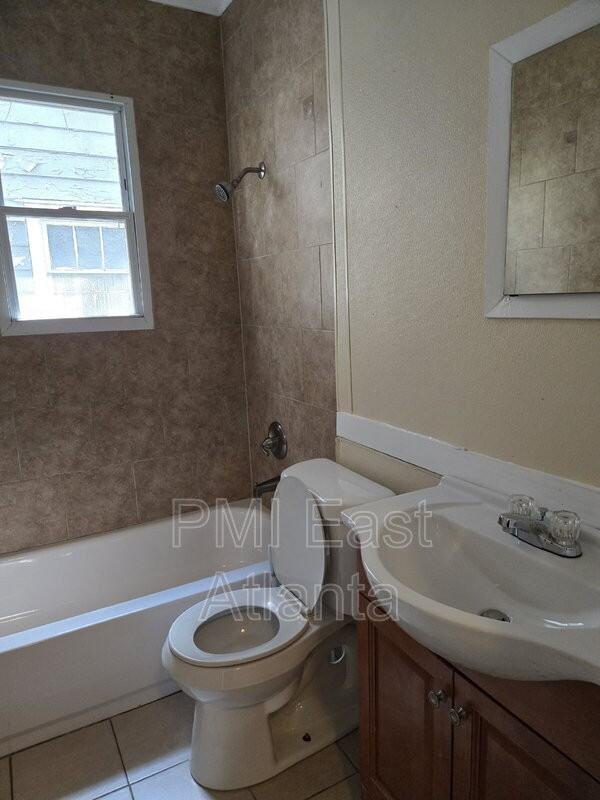 272 Joseph E Lowery Blvd Nw - Photo 6 of 7