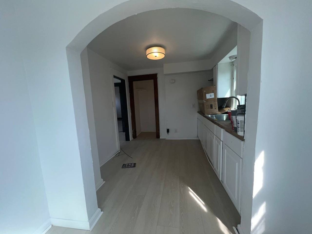 1055 W 12th St - Photo 7 of 8