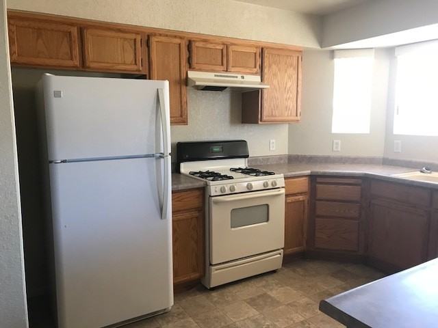 11348 E 25th St - Photo 3 of 16