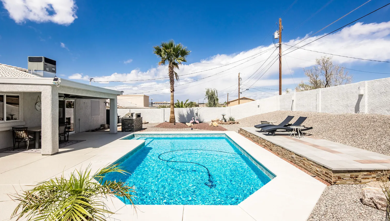 126 Nelson Ln - Photo 2 of 16