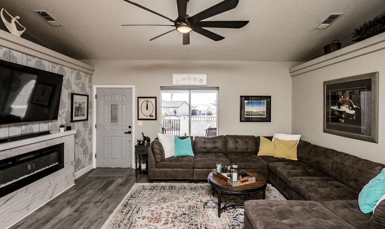 126 Nelson Ln - Photo 5 of 16