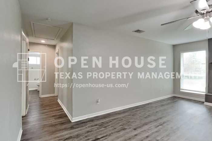 29107 Sedgefield St - Photo 6 of 21