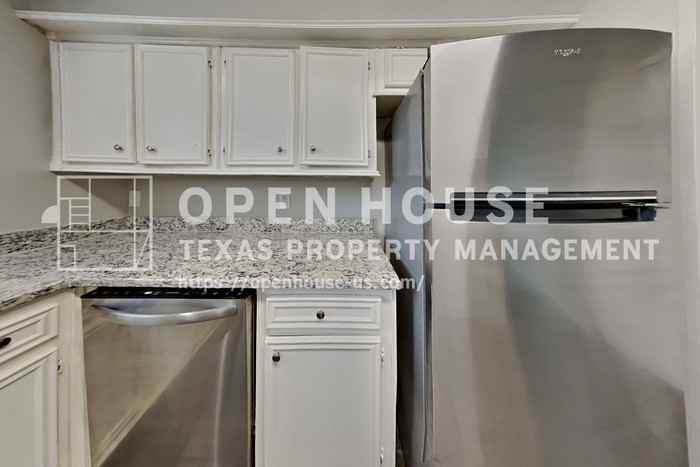 29107 Sedgefield St - Photo 7 of 21