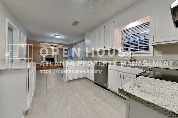 1570 Rose Pointe Dr - Photo 7 of 24