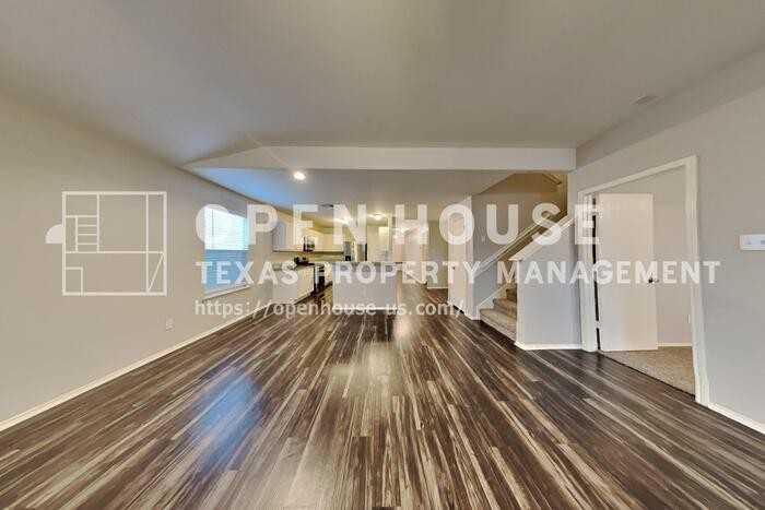 21610 Britton Hill Way - Photo 4 of 32