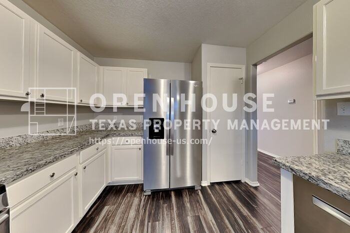 21610 Britton Hill Way - Photo 6 of 32