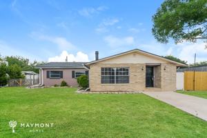 featured image of 2430 Meadow Ln