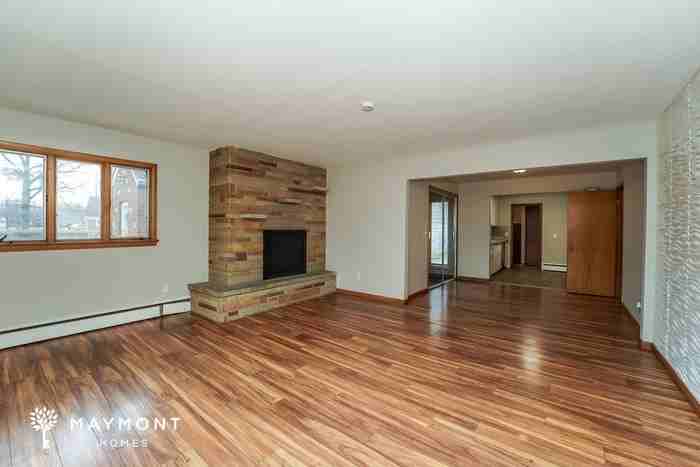 150 E 272nd St - Photo 5 of 16