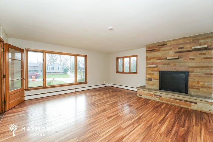 150 E 272nd St - Photo 6 of 16