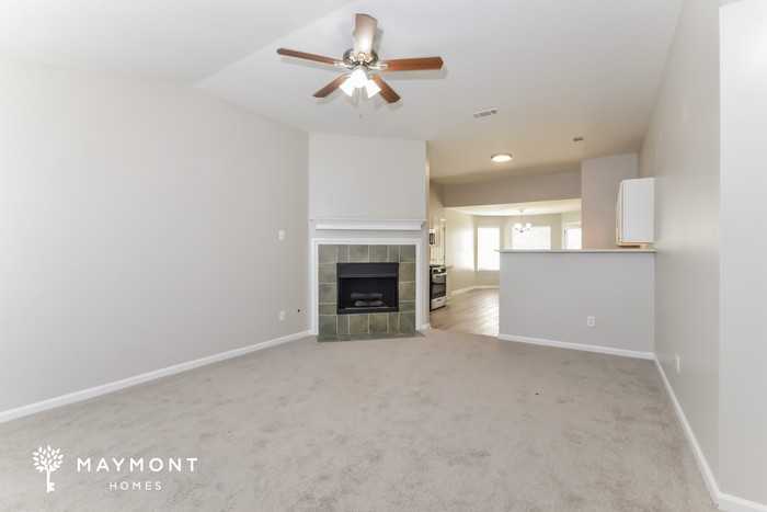 465 Oakland Hills Dr - Photo 4 of 15