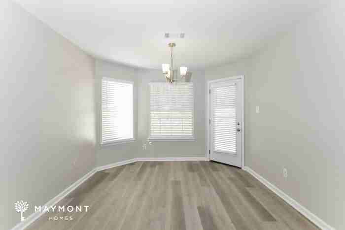 465 Oakland Hills Dr - Photo 7 of 15