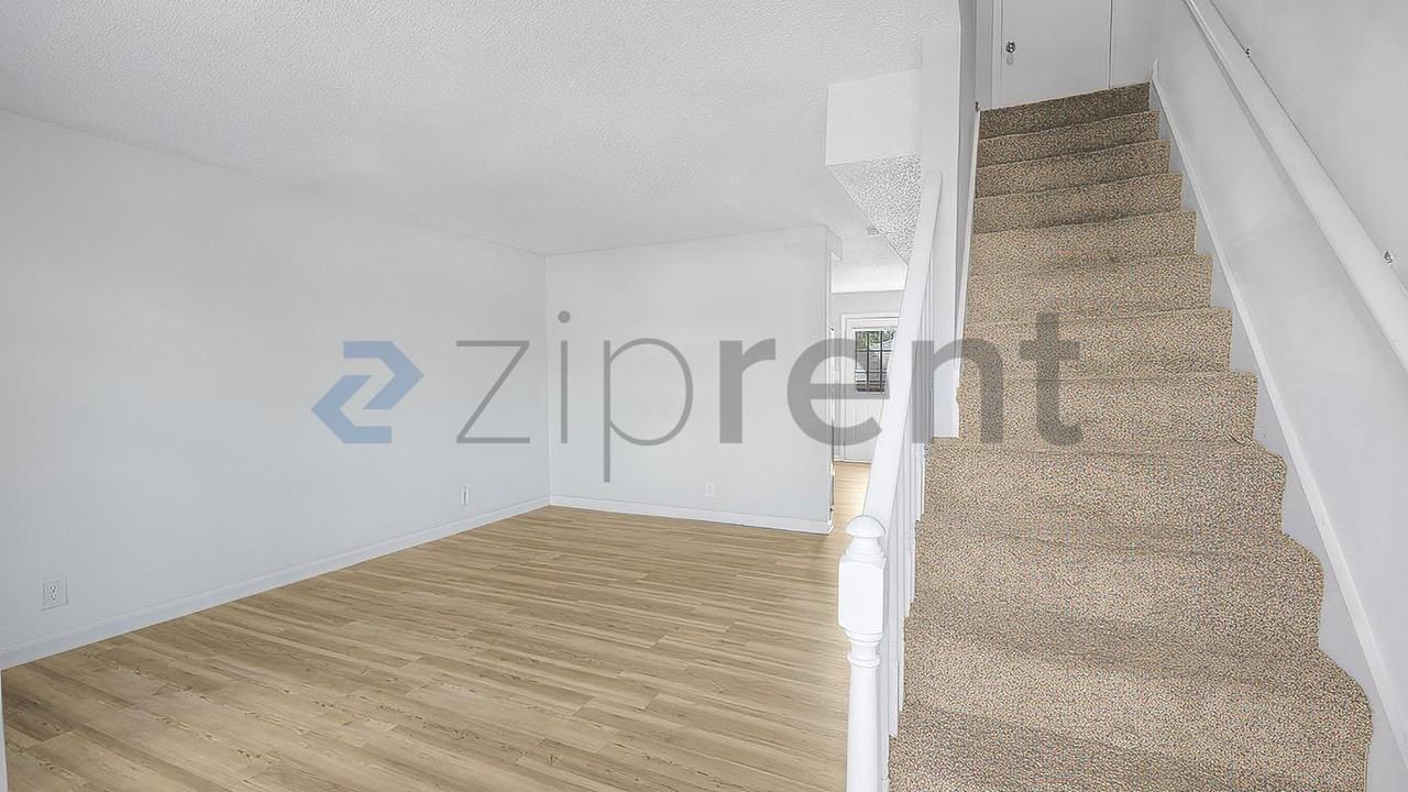 815 Golfview Pl #E - Photo 4 of 22