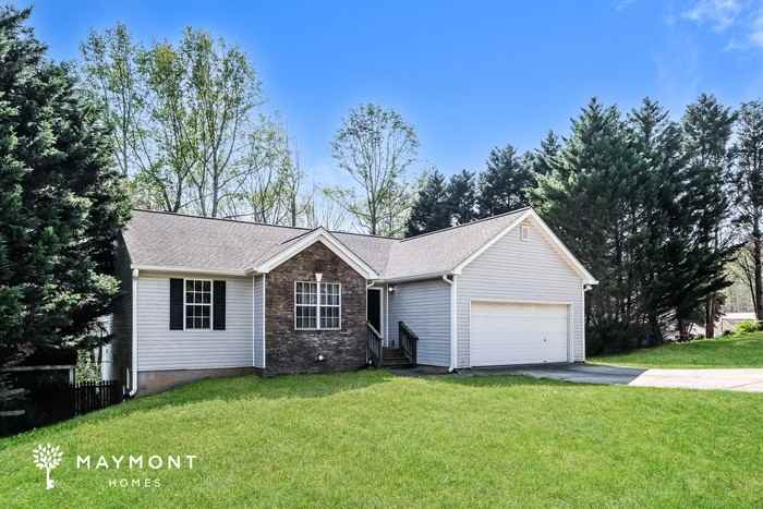 6231 Huntcliff Dr - Photo 2 of 3