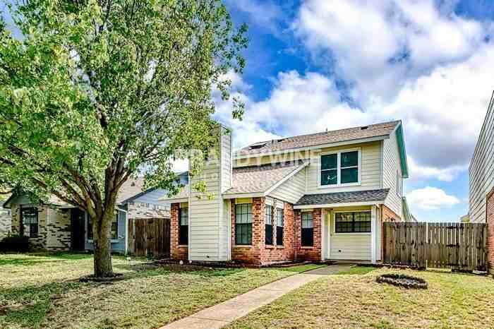 120 Callender Dr - Photo 2 of 23