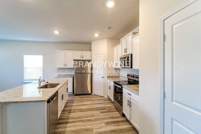 151 Avondale Blvd - Photo 7 of 25