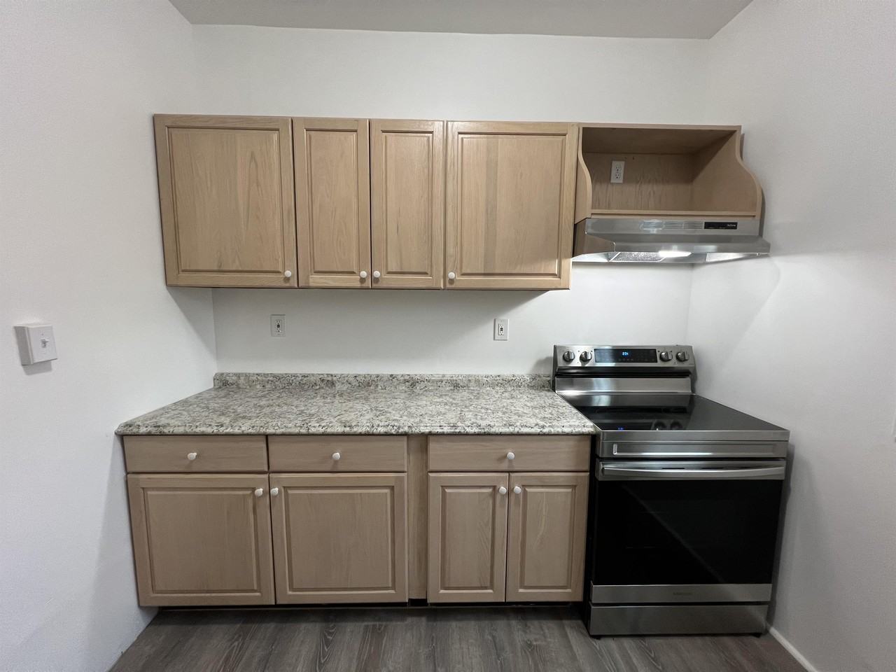 203 - 2513 Loyola Southway Unit #1 - Photo 2 of 12