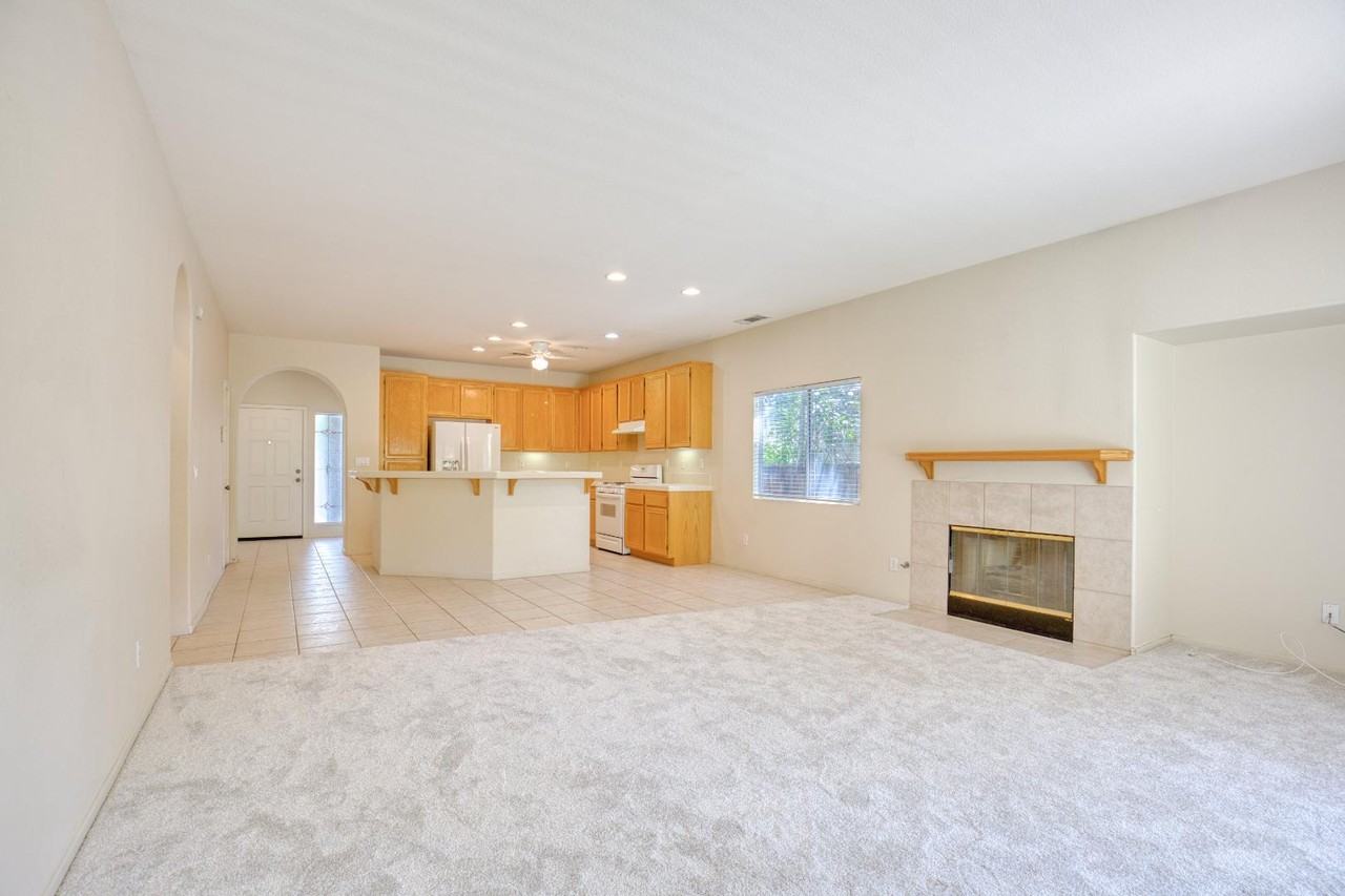 32576 Guevara Dr - Photo 6 of 20