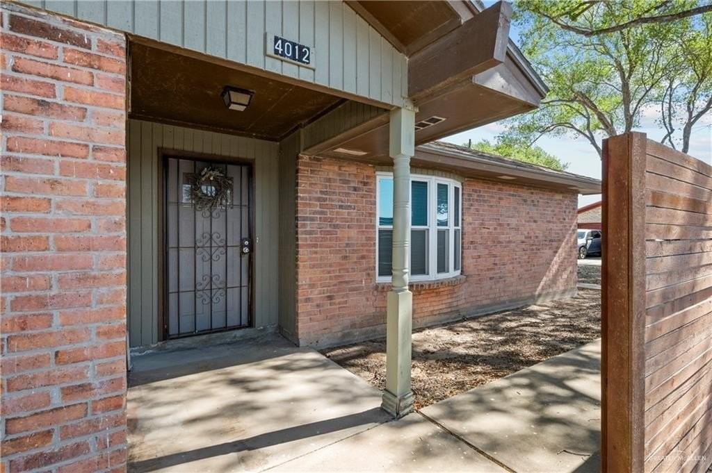 4012 Auburn Ave - Photo 3 of 27