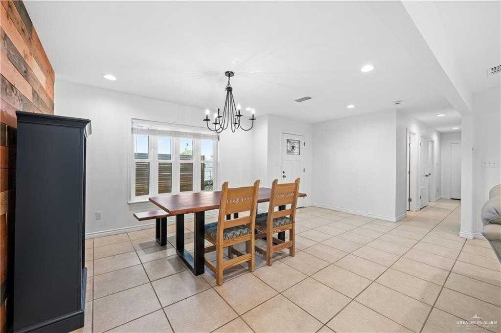 4012 Auburn Ave - Photo 5 of 27