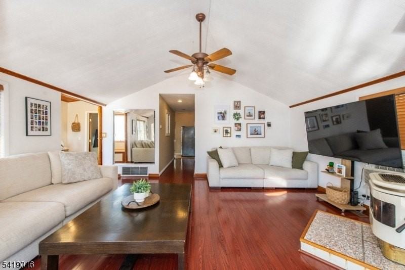 25 Lake Rd - Photo 7 of 45