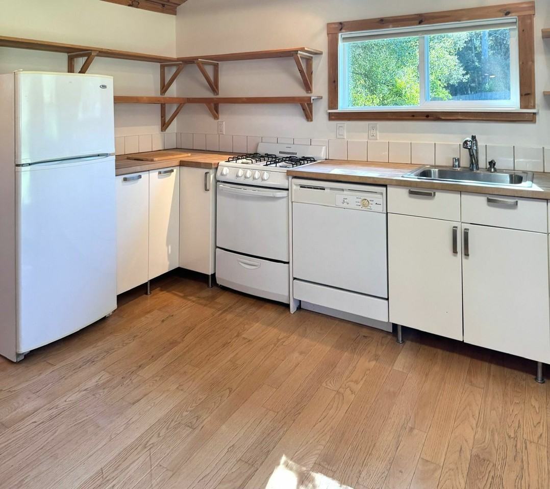 Shoreline Hwy - Photo 5 of 14