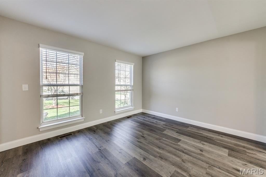 7063 Black Horse Dr - Photo 7 of 50