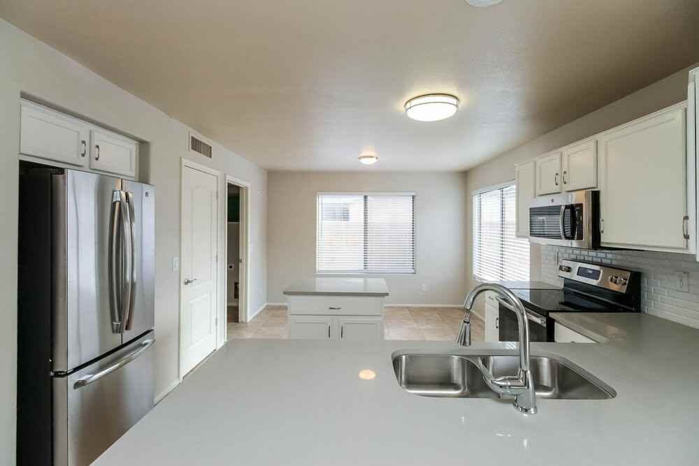 5023 W Ardmore Rd - Photo 7 of 16