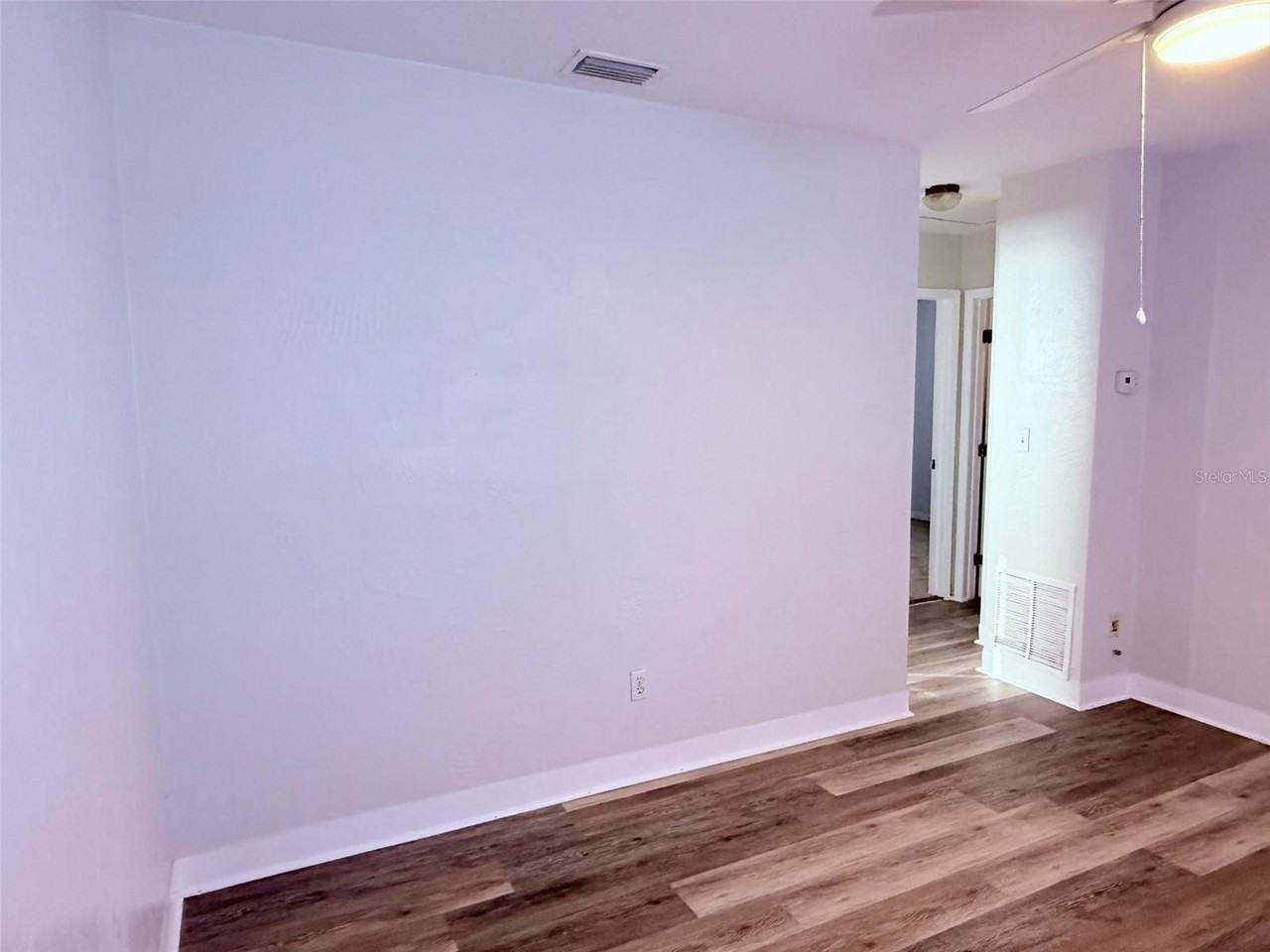 1544 77th Ave N - Photo 4 of 26