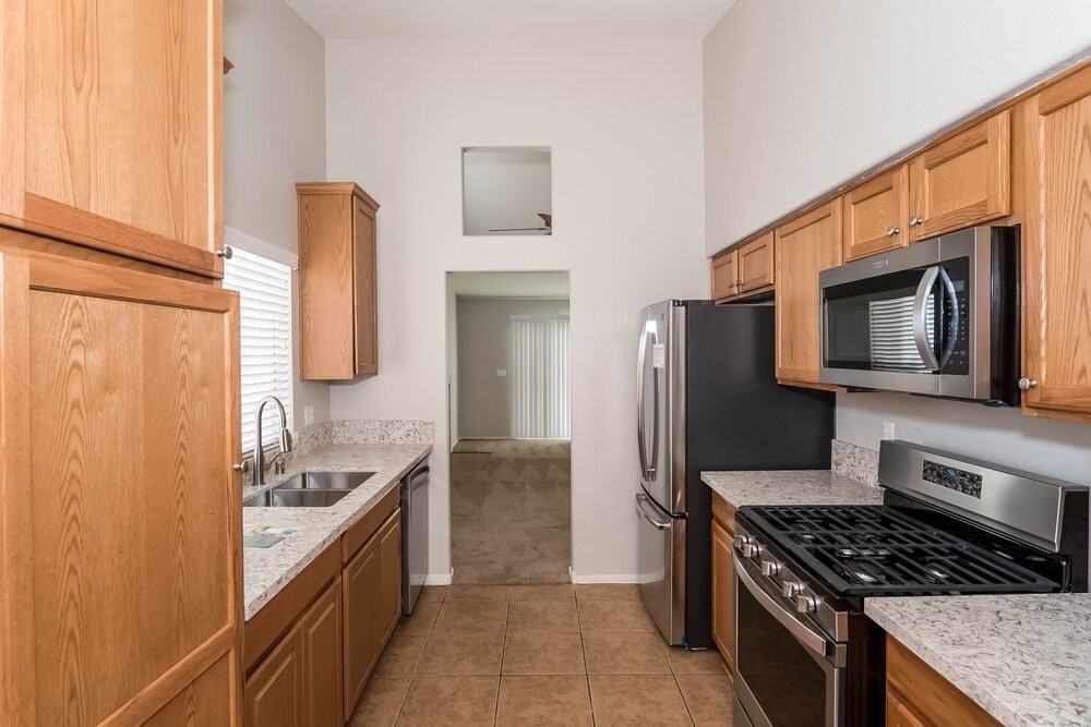 4515 Shannon Jean Ct - Photo 4 of 14