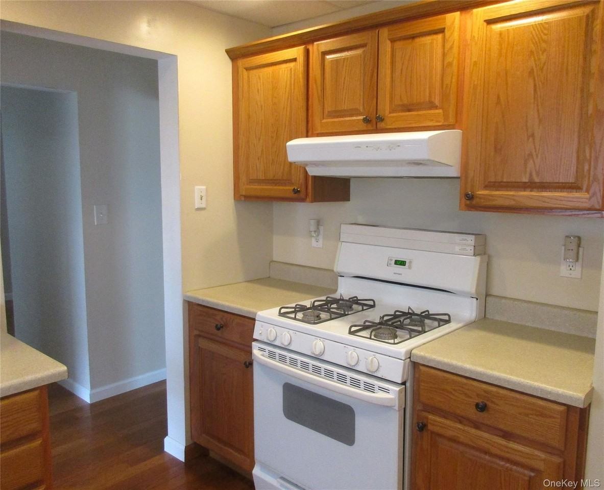 20 Neversink Ave - Photo 3 of 21