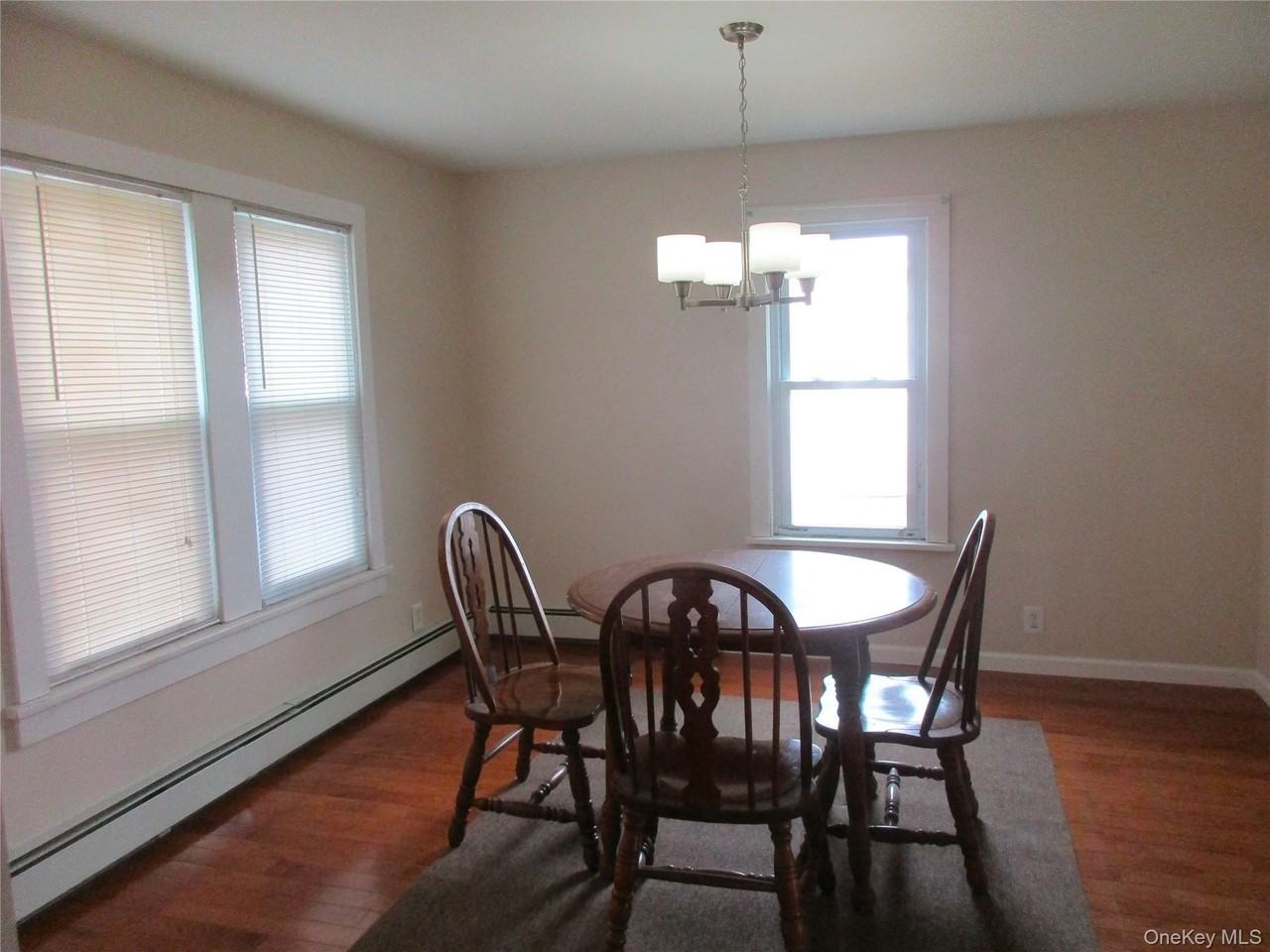 20 Neversink Ave - Photo 5 of 21