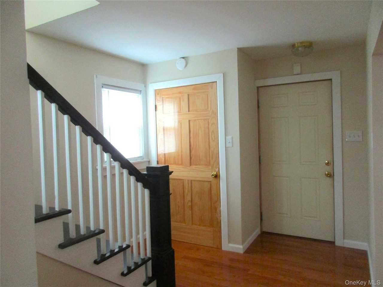 20 Neversink Ave - Photo 7 of 21