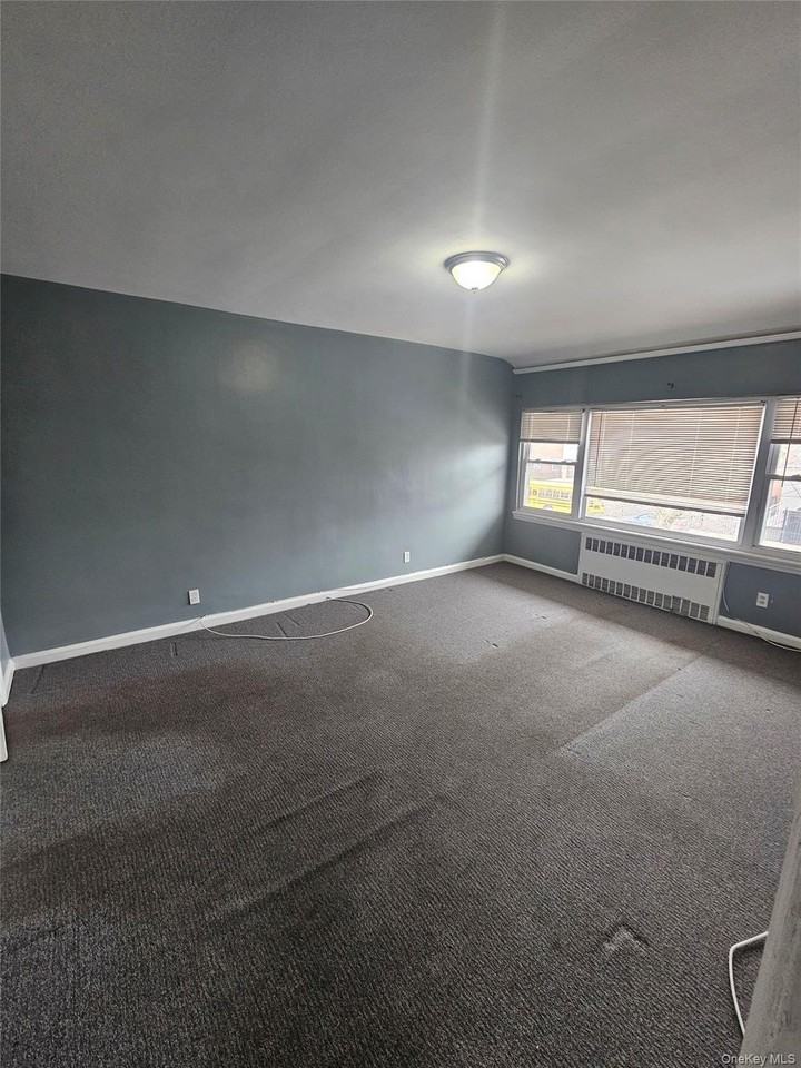 13724 228th St - Photo 3 of 18