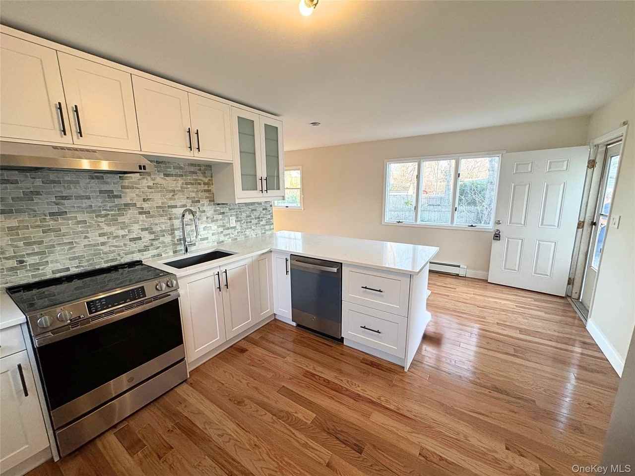 77 Magnolia Dr Unit B - Photo 2 of 13