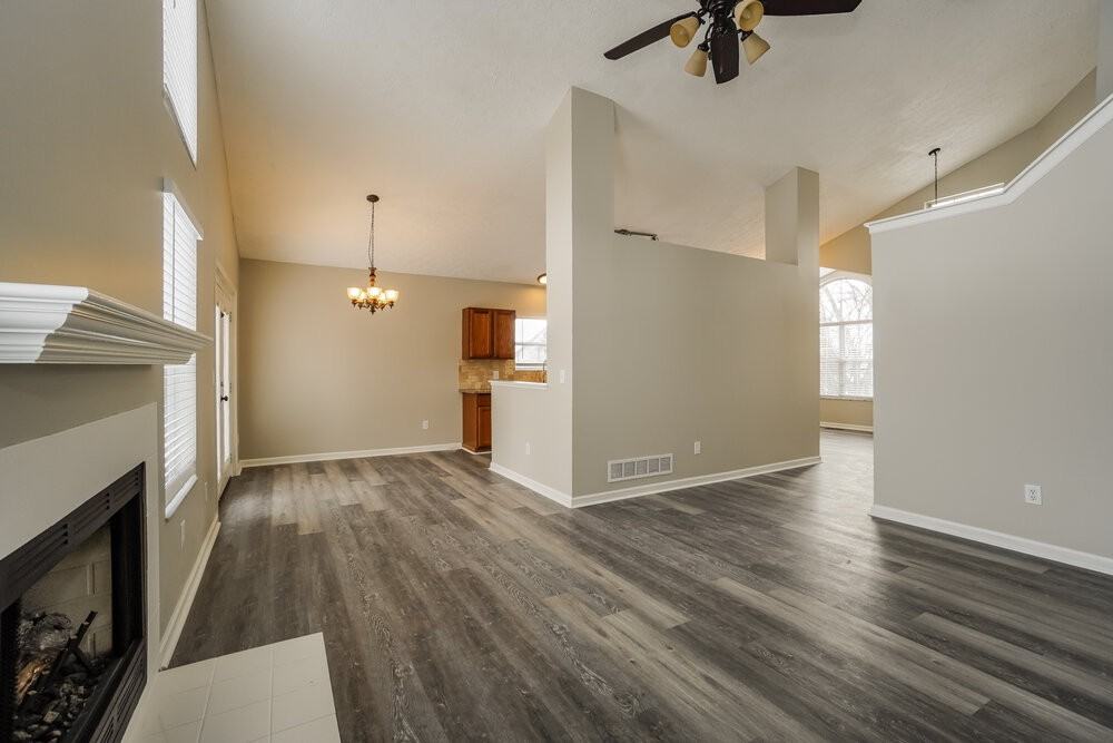 742 Bouvier Ct - Photo 5 of 18