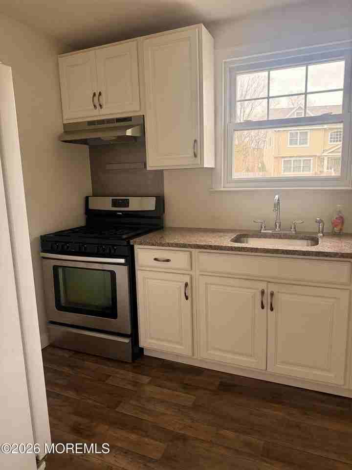 53 Little Silver Pkwy - Photo 5 of 13